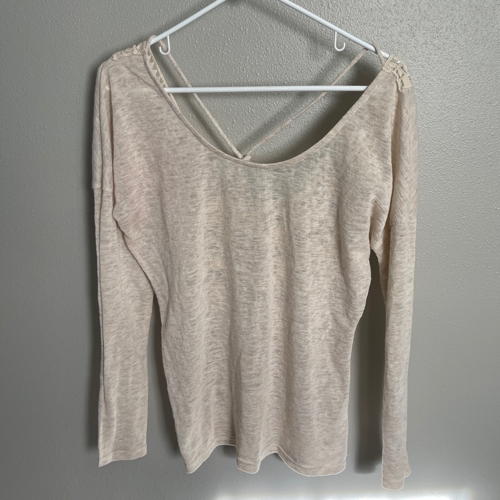 Studio 8 — Women’s Crochet Top